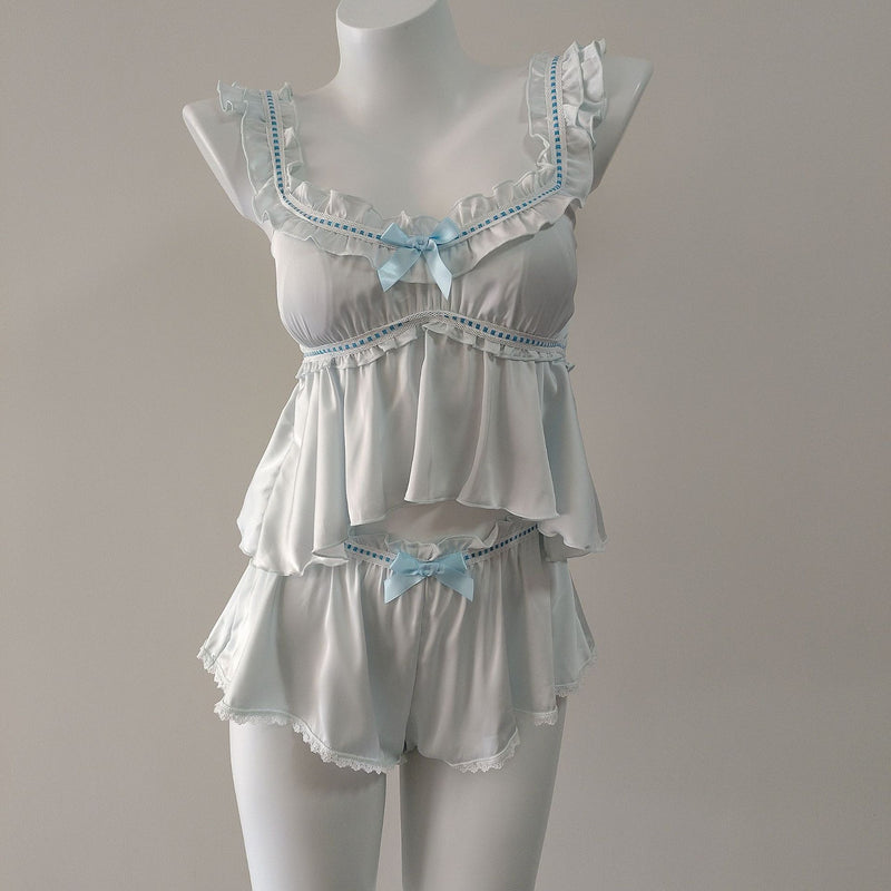 Beautifully Finished Garment in a Timeless Design