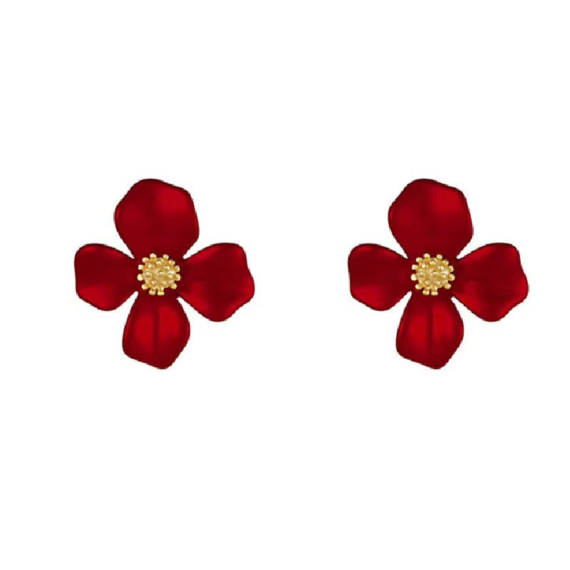 Charming Earring for Any Occasion