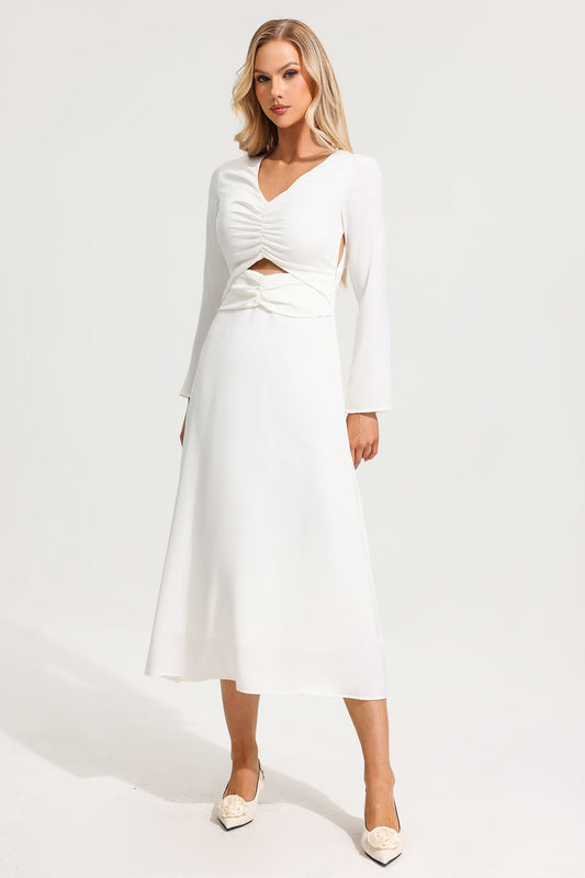 Well Tailored Dress with a Graceful Silhouette