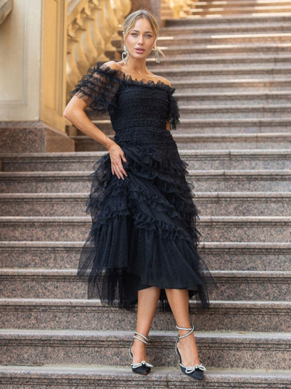 Beautifully Crafted Dress in a Classic Style