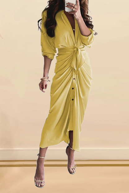Well Tailored Dress with a Graceful Silhouette