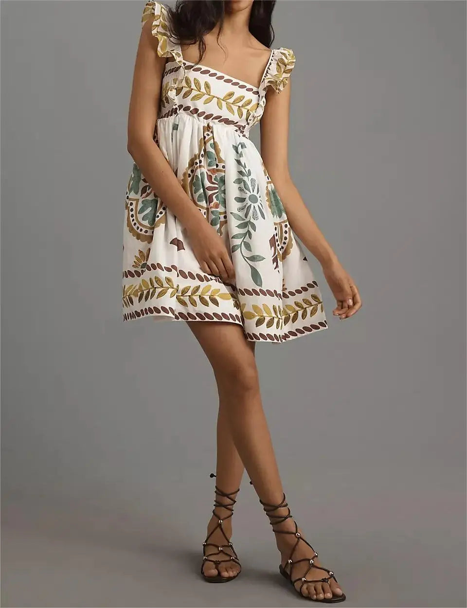 Classic Vintage Dress with a Flattering Fit