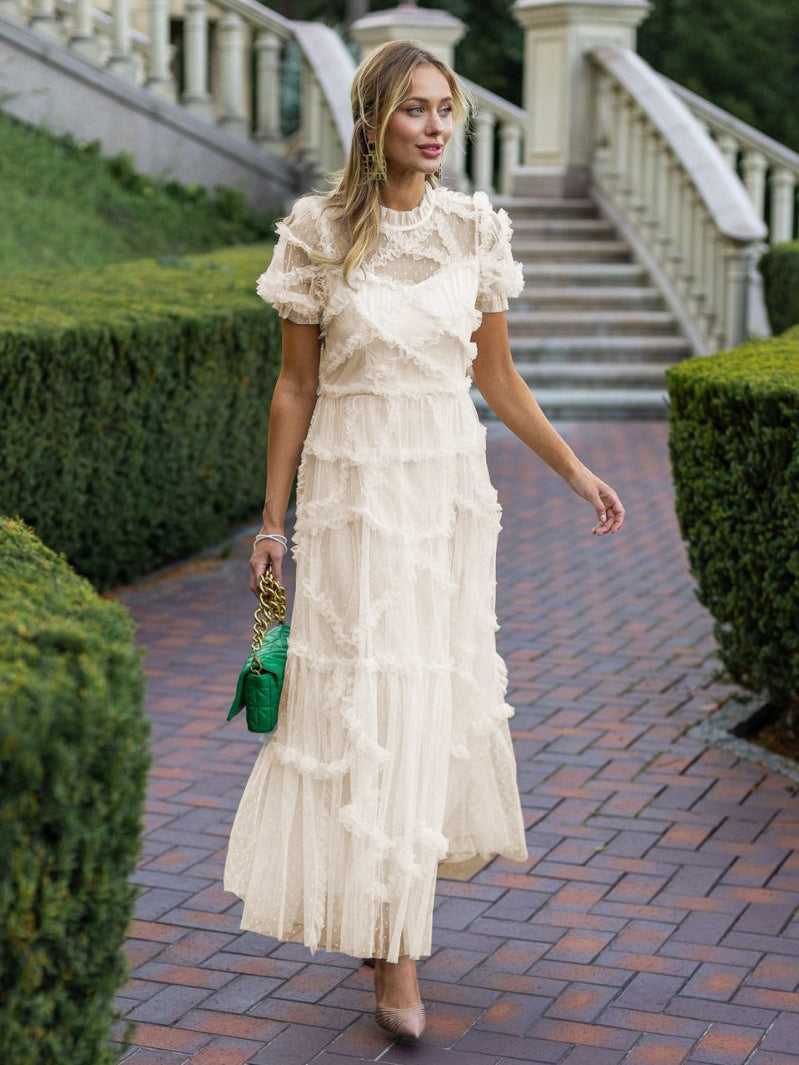 Effortlessly Elegant Dress with a Timeless Design