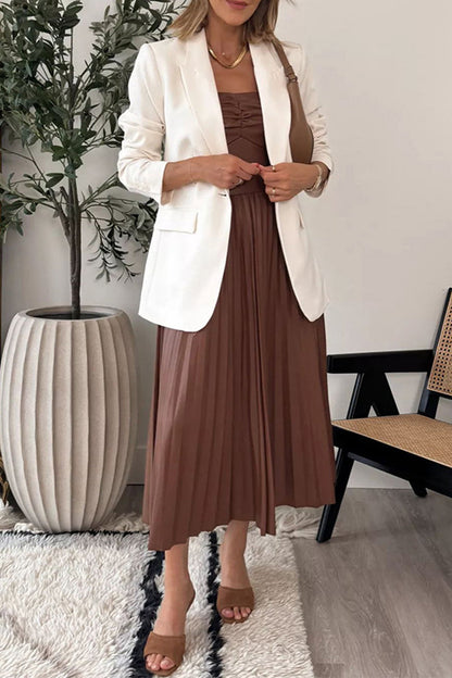 Gracefully Styled Dress for Any Occasion