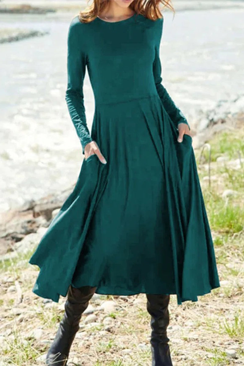 Classic Vintage & Enduringly Stylish Dress