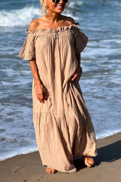 Effortlessly Elegant Dress with a Timeless Design