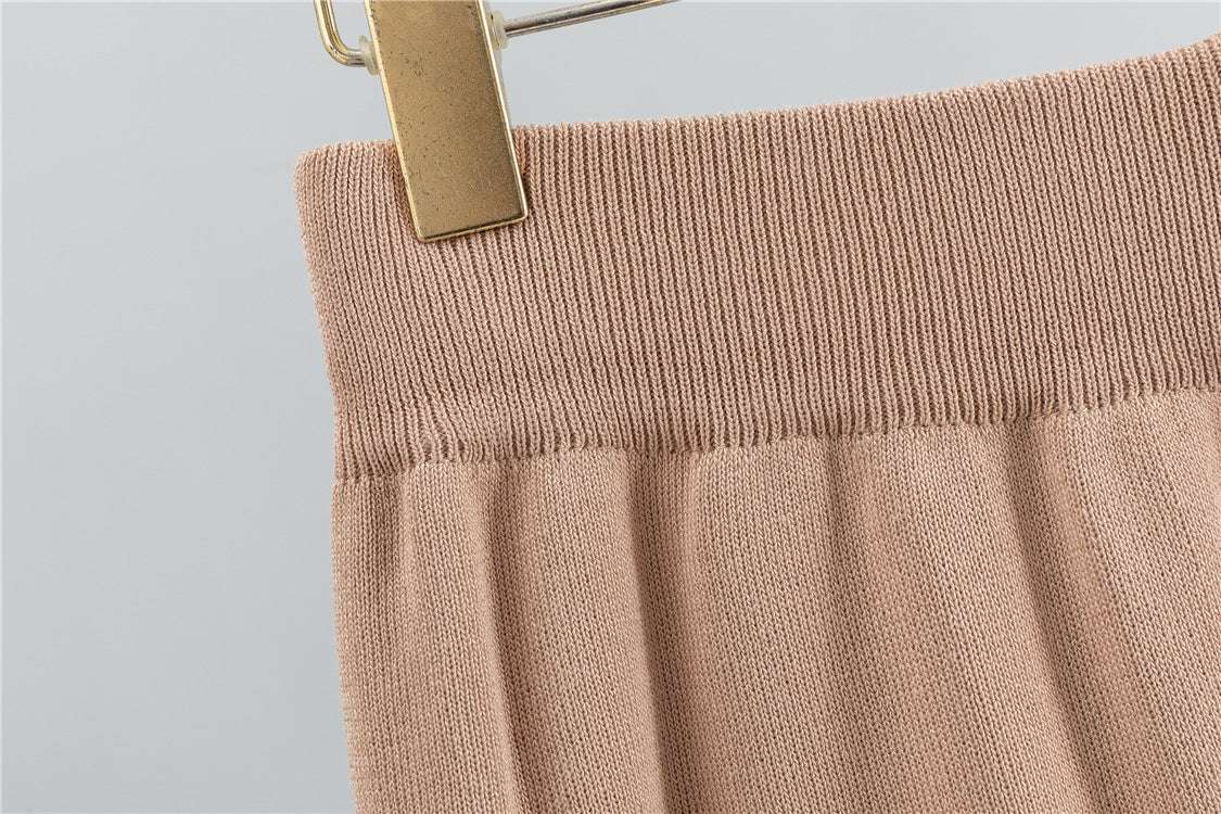 Well Tailored Garment with a Graceful Silhouette