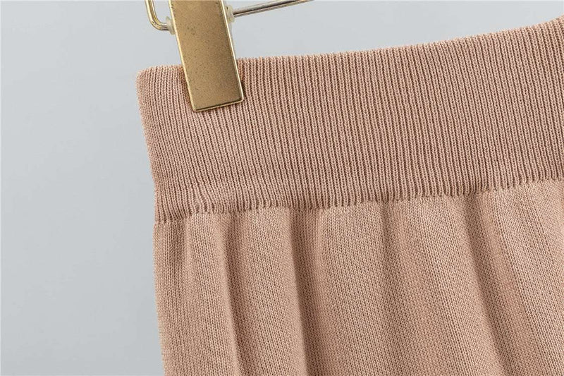Well Tailored Garment with a Graceful Silhouette