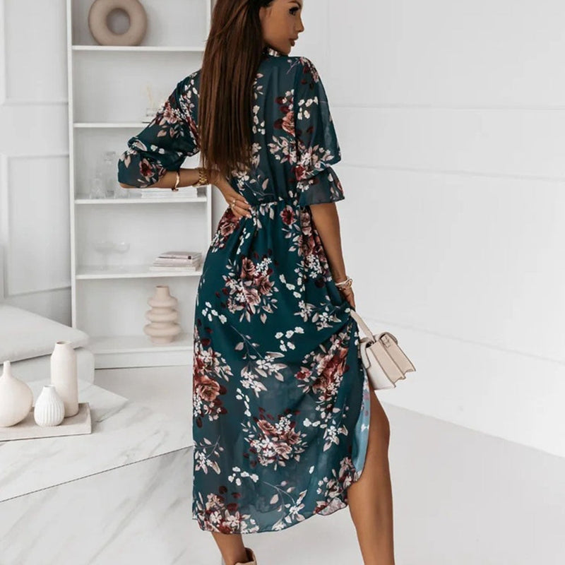 Effortlessly Elegant Dress with a Timeless Design
