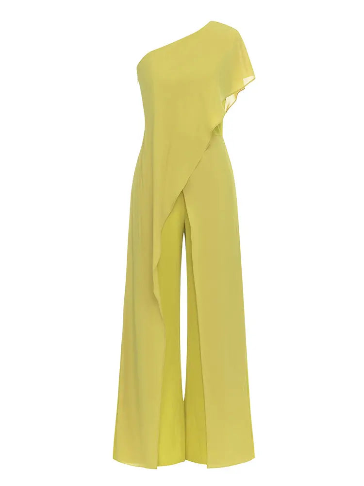 Well Tailored Garment with a Graceful Silhouette