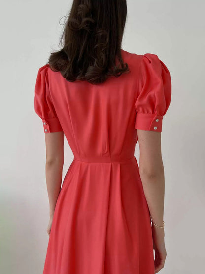 Classic Vintage Dress with a Flattering Fit