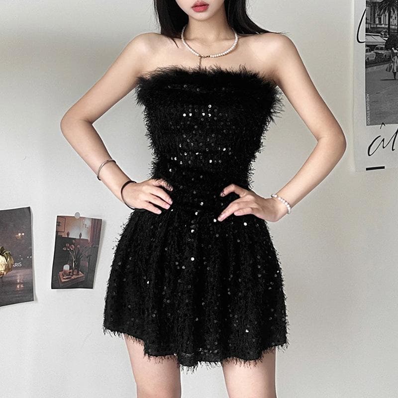 Gracefully Styled Dress for Any Occasion