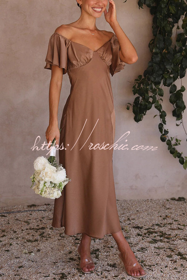 Sophisticated Dress with a Clean Classic Look