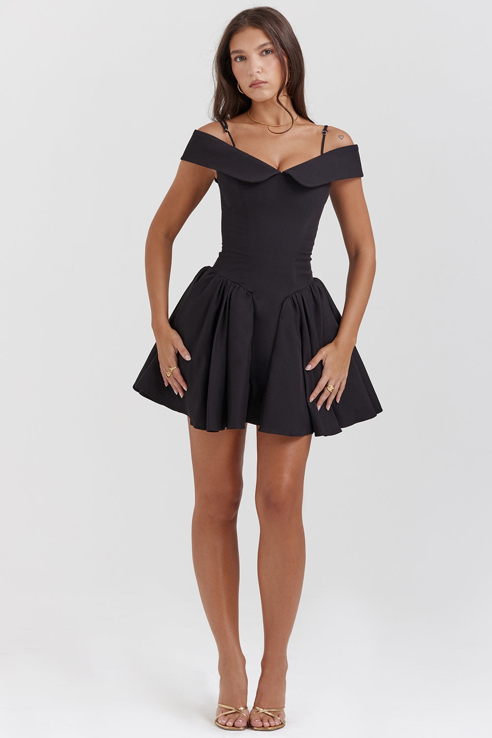 Sophisticated Dress with a Clean Classic Look