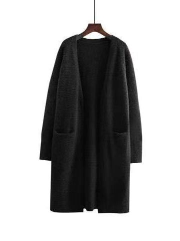 Effortlessly Elegant Cardigan with a Timeless Design