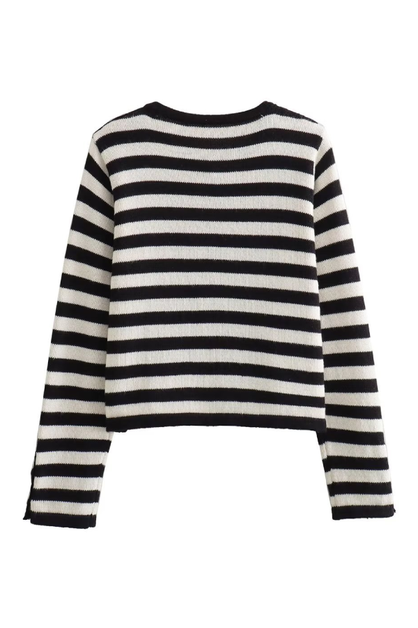 Effortlessly Elegant Cardigan with a Timeless Design