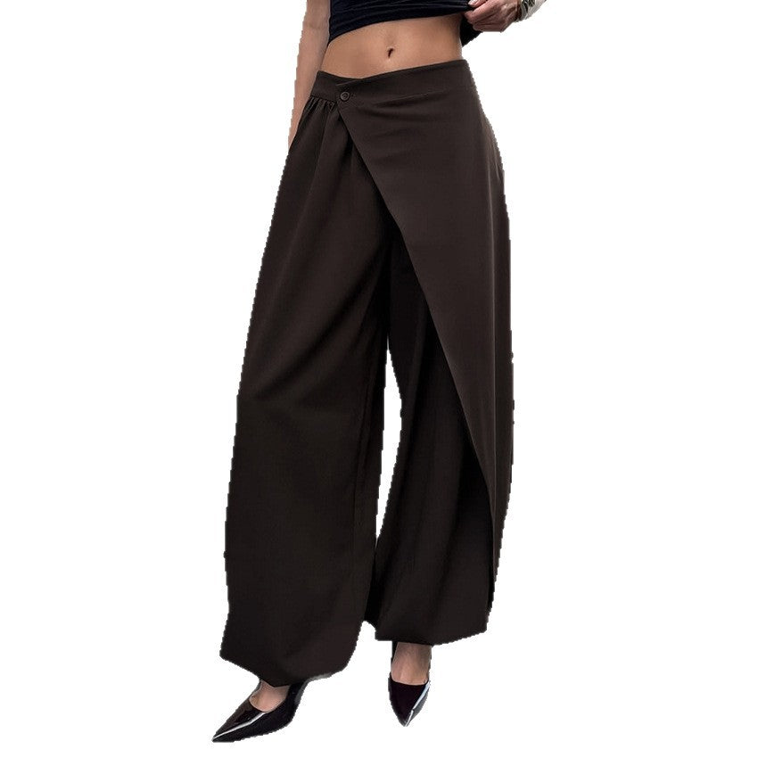 Effortlessly Elegant Pants with a Timeless Design