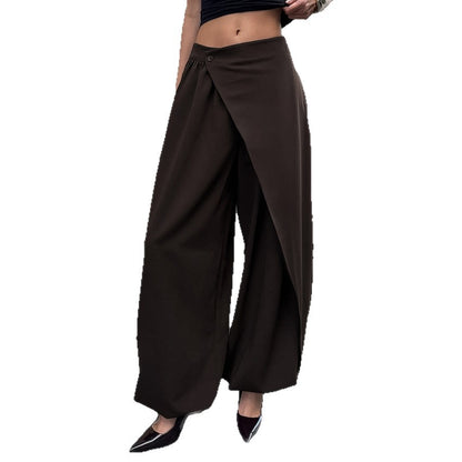 Effortlessly Elegant Pants with a Timeless Design