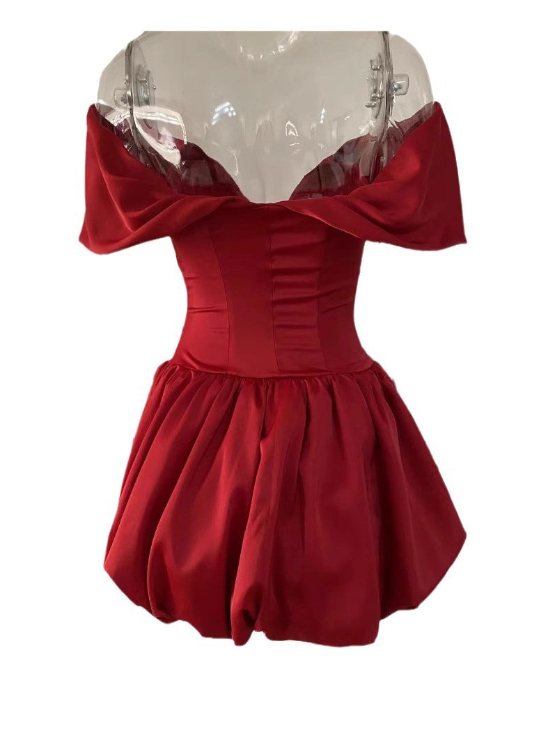 Effortlessly Elegant Dress with a Timeless Design