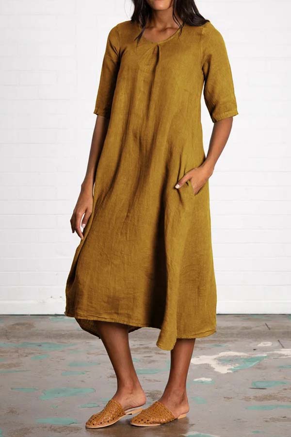 Well Tailored Dress with a Graceful Silhouette