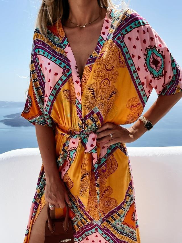 Beautifully Finished Dress in a Timeless Design