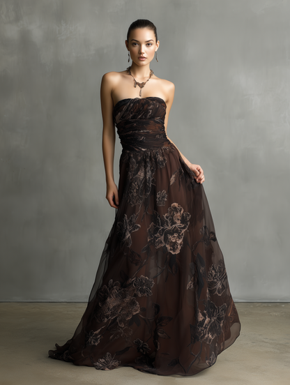 Gracefully Styled Dress for Any Occasion