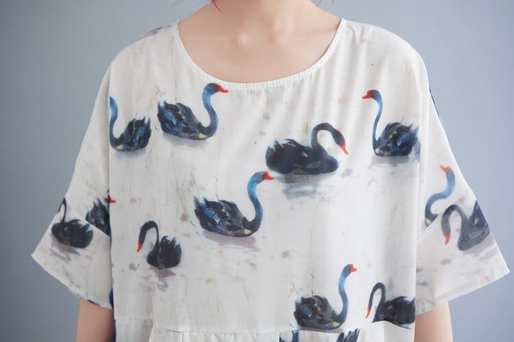 Classic Vintage Dress with a Flattering Fit