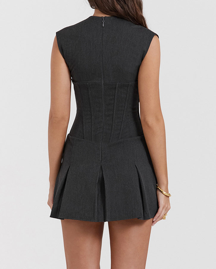 Classic Vintage Dress with a Flattering Fit