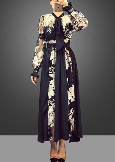 Classic Vintage Dress with a Flattering Fit