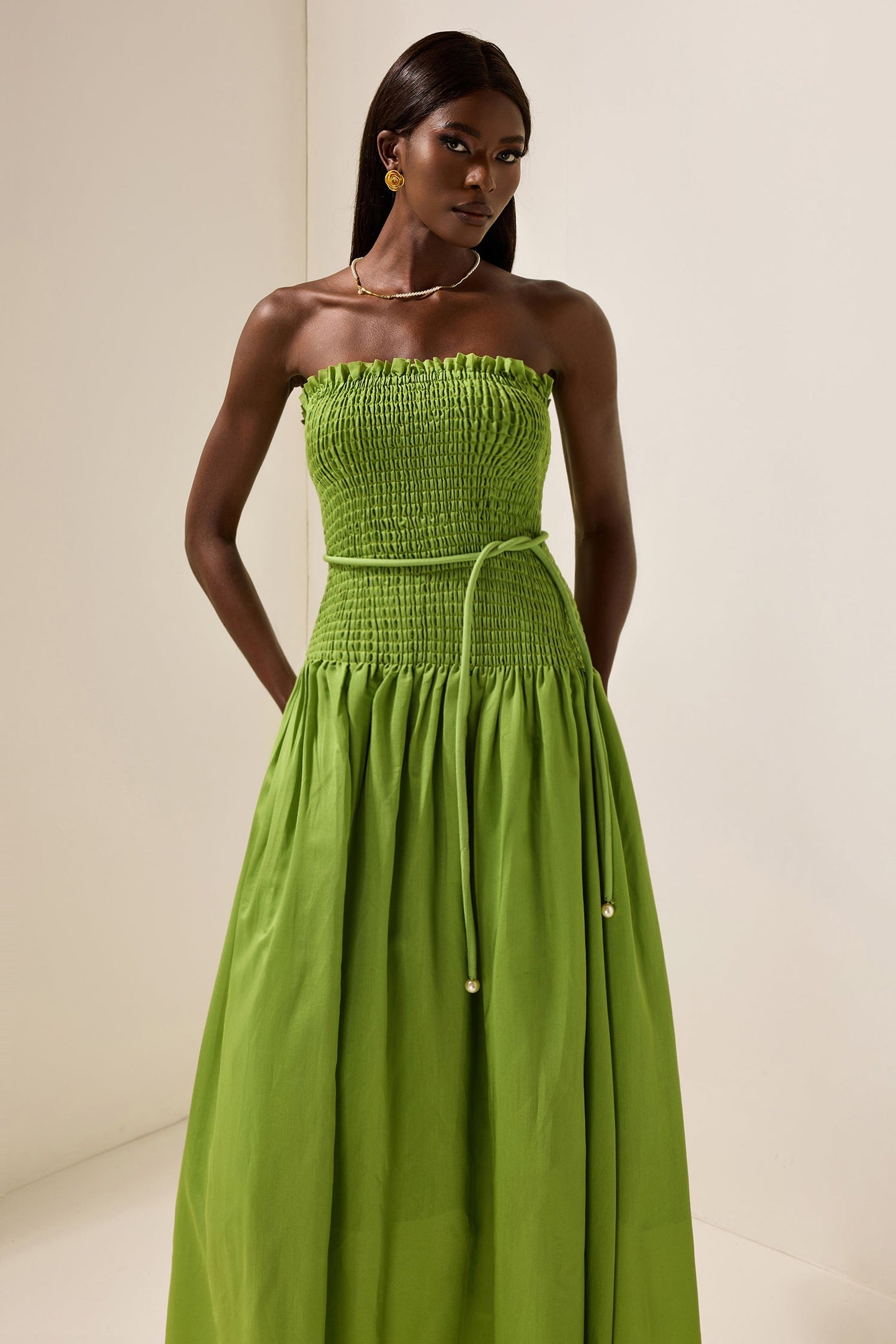 Sophisticated Dress with a Clean Classic Look