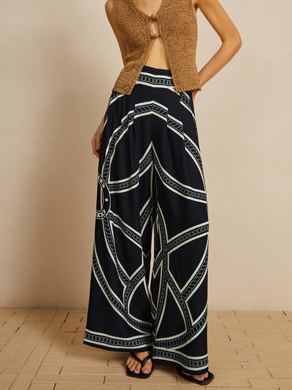 Beautifully Finished Pants in a Timeless Design