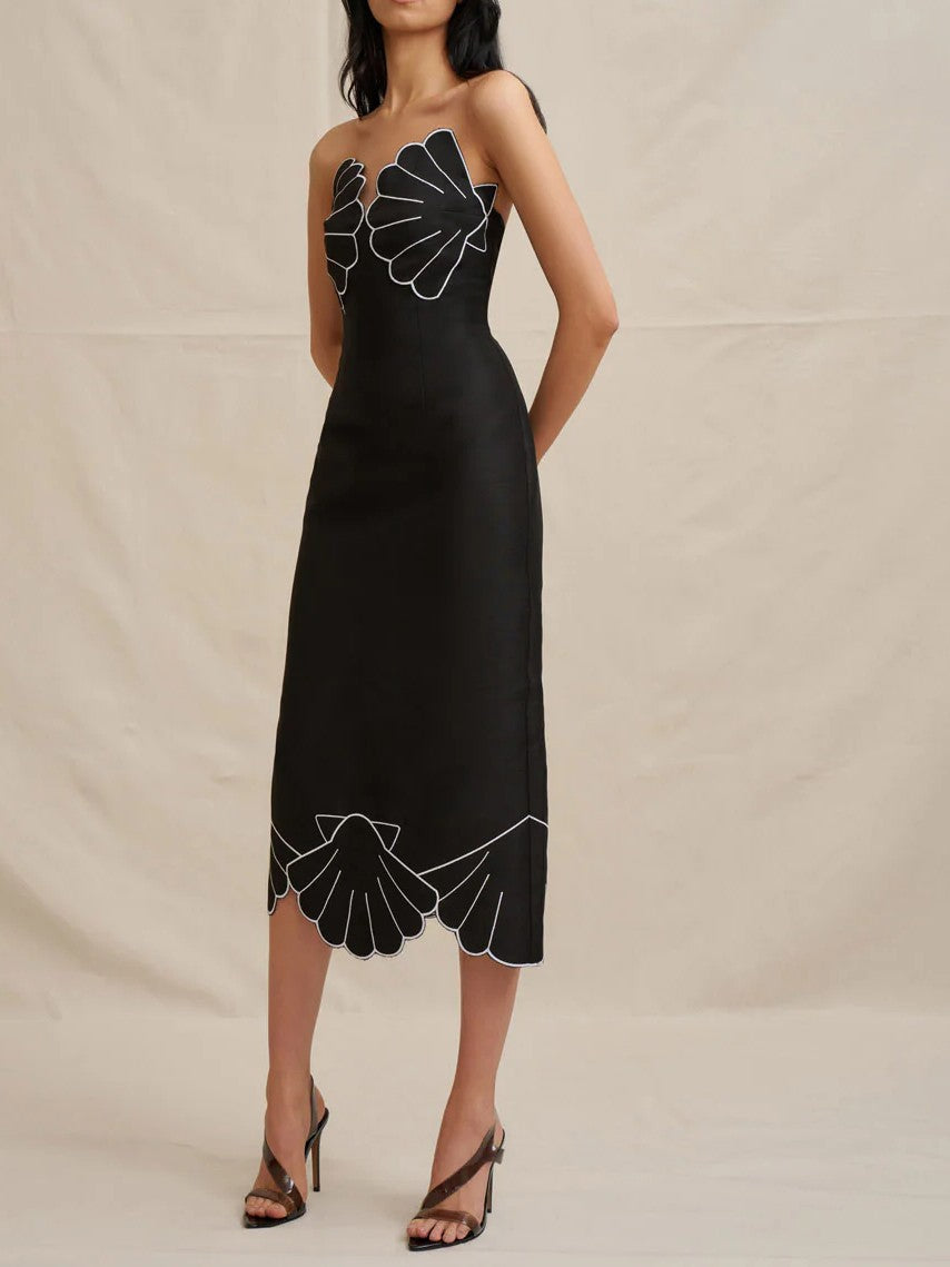 Classic Vintage & Enduringly Stylish Dress