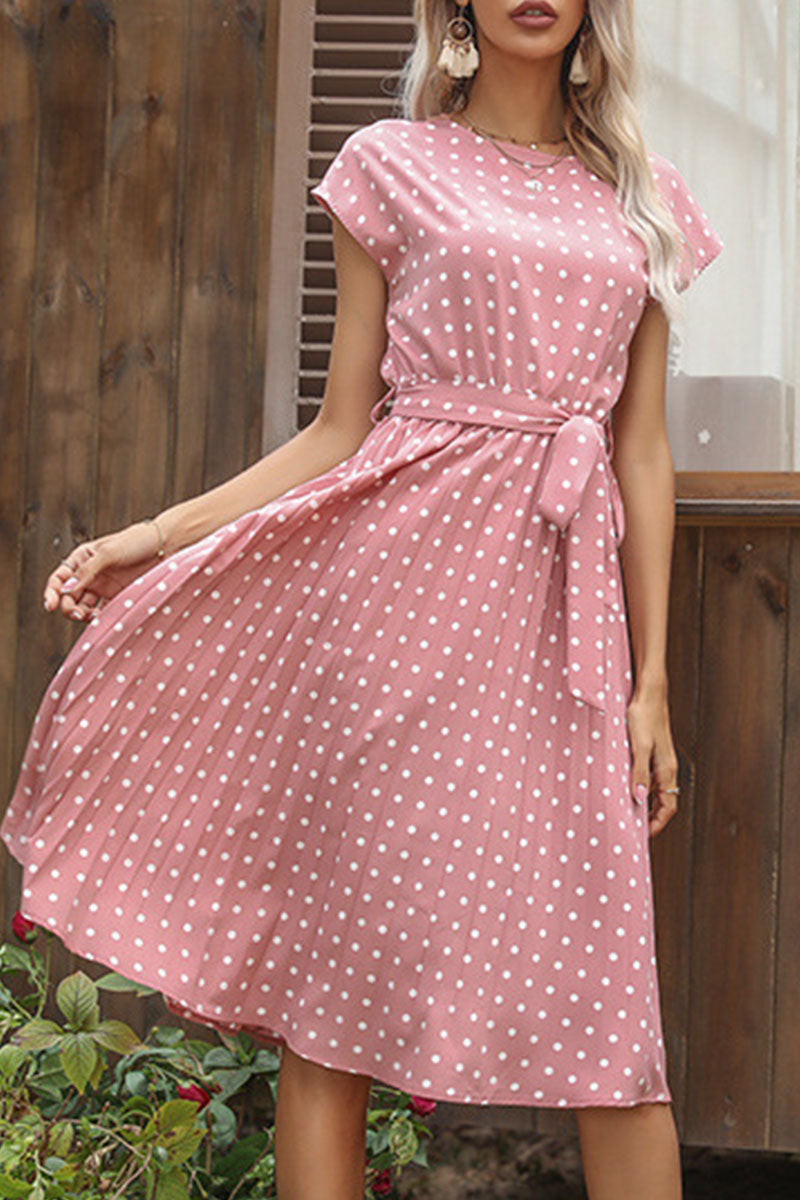 Classic Vintage Dress with a Flattering Fit