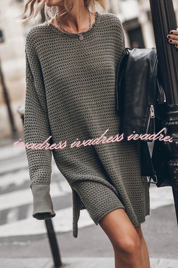 Classic Vintage Sweater with a Flattering Fit