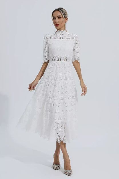 Classic Vintage Dress with a Flattering Fit