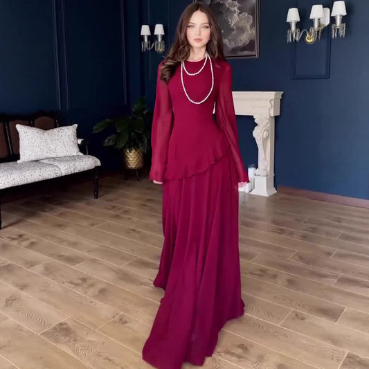 Effortlessly Elegant Dress with a Timeless Design