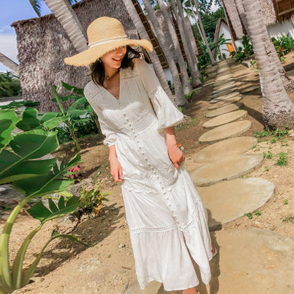 Sophisticated Dress with a Clean Classic Look