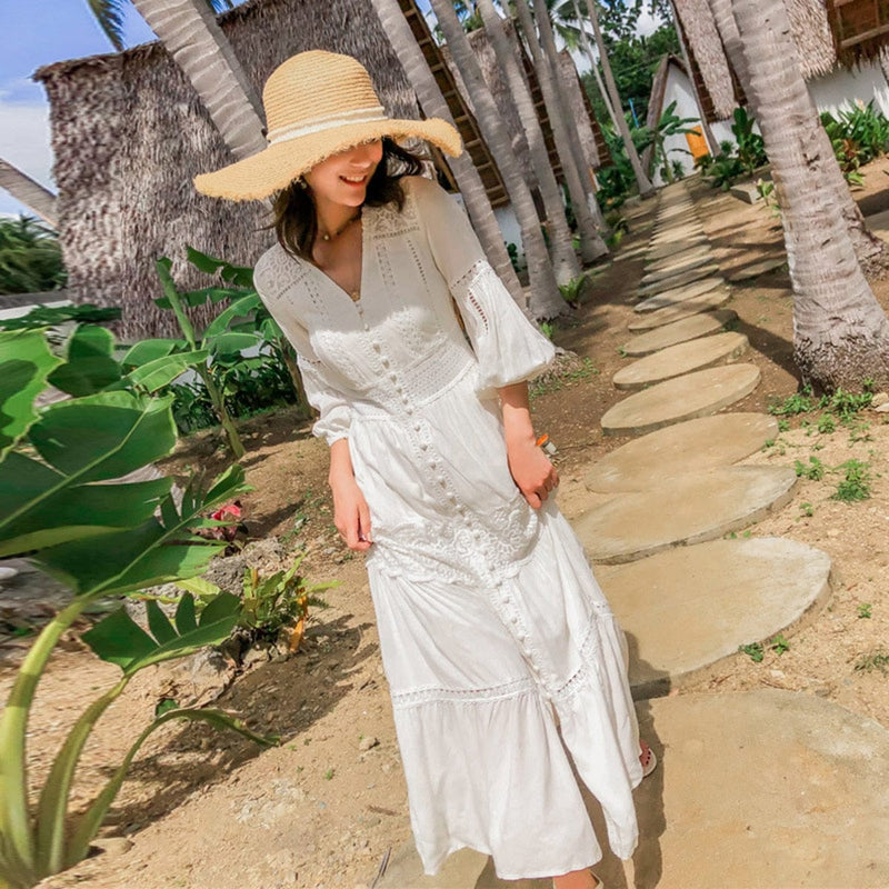 Sophisticated Dress with a Clean Classic Look