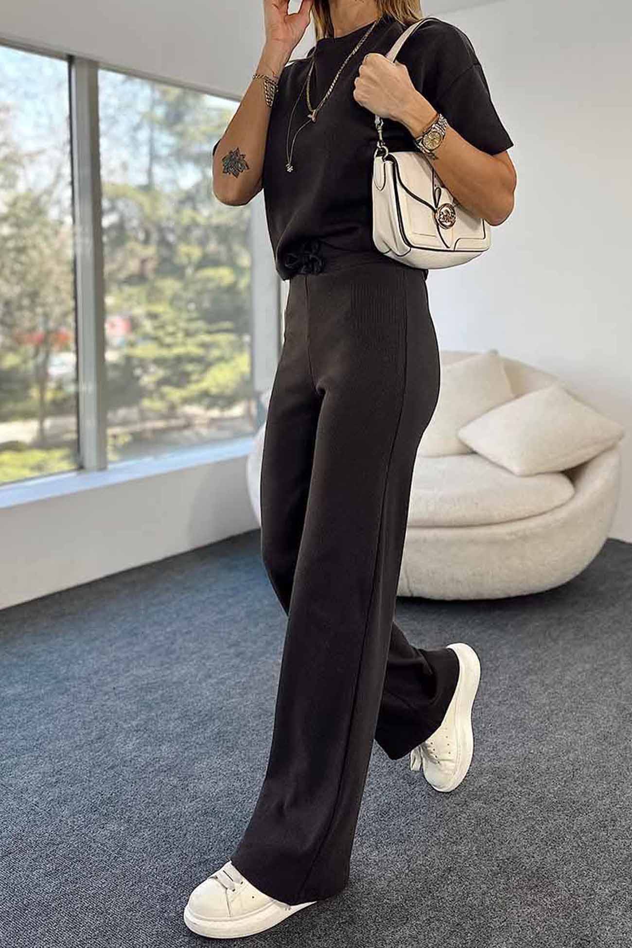 Stunning Set for Daily Wear