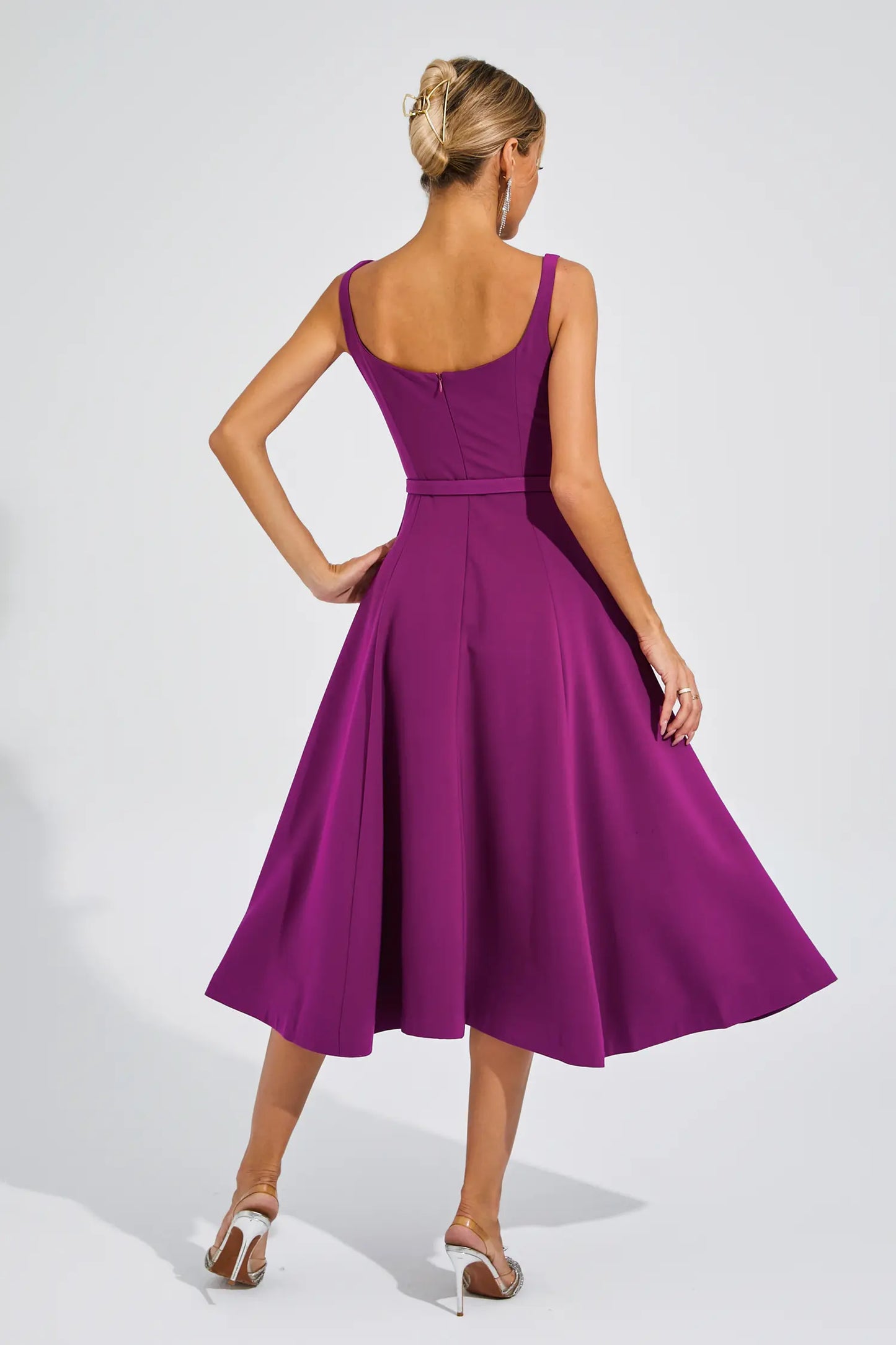 Polished Dress with an Effortless Classic Look