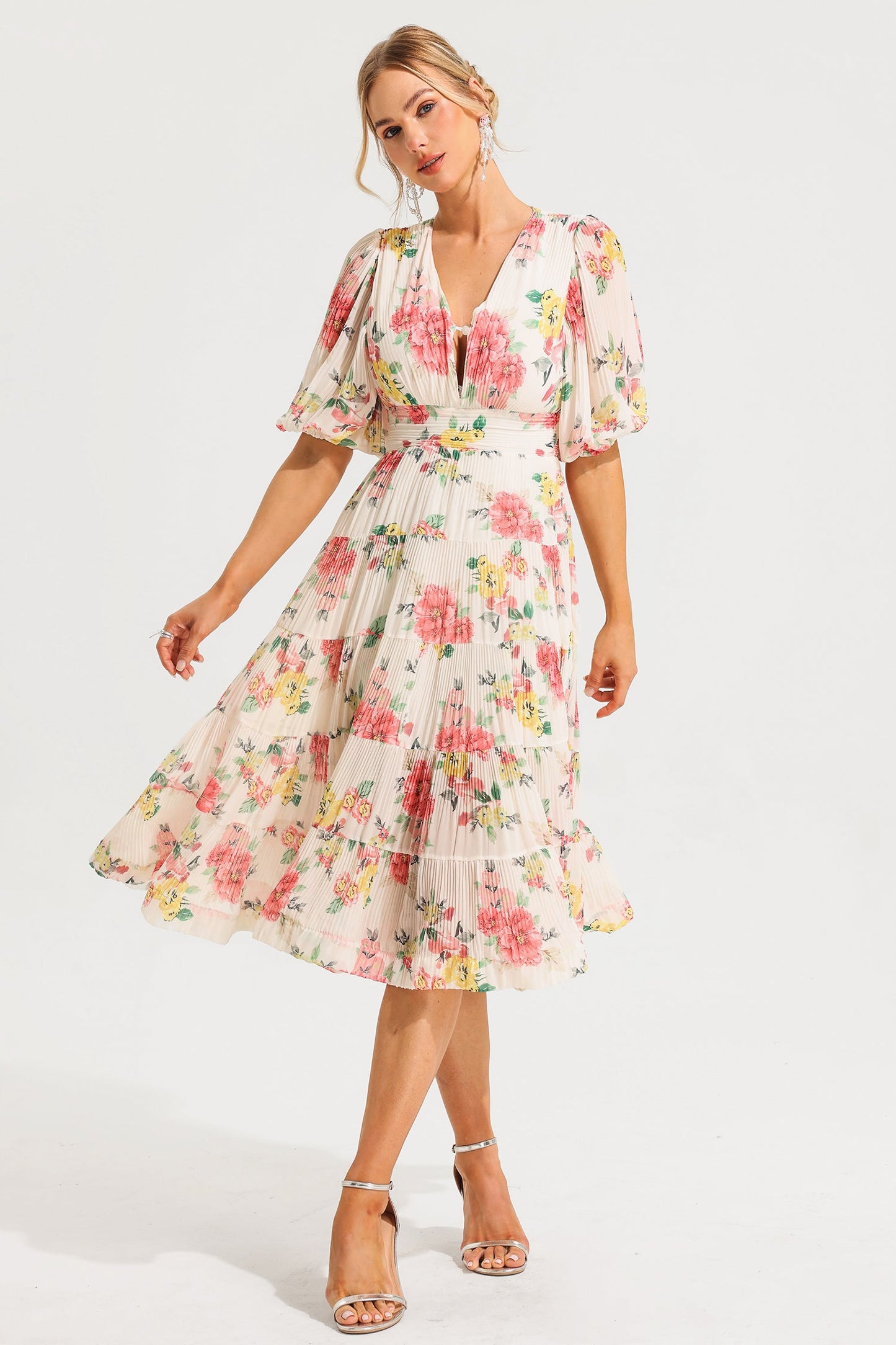 Classic Vintage Dress with a Flattering Fit