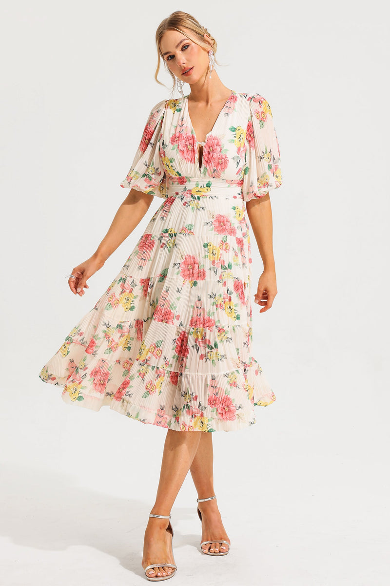 Classic Vintage Dress with a Flattering Fit