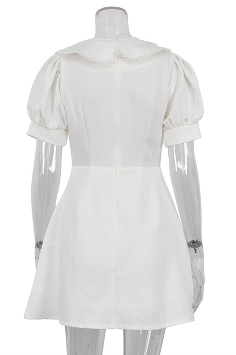 Beautifully Finished Dress in a Timeless Design