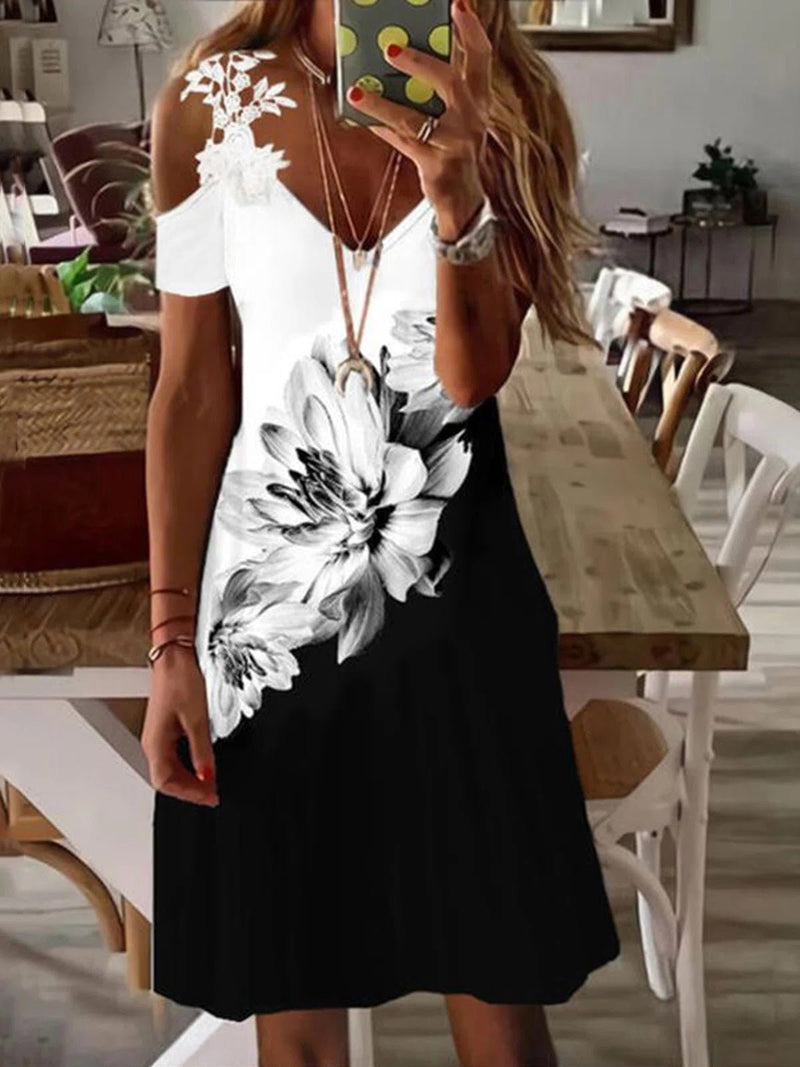 Beautifully Finished Dress in a Timeless Design