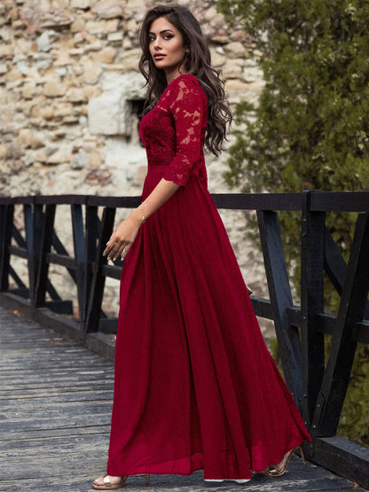 Classic Vintage Dress with a Flattering Fit
