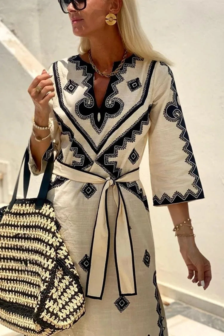 Gracefully Styled Dress for Any Occasion