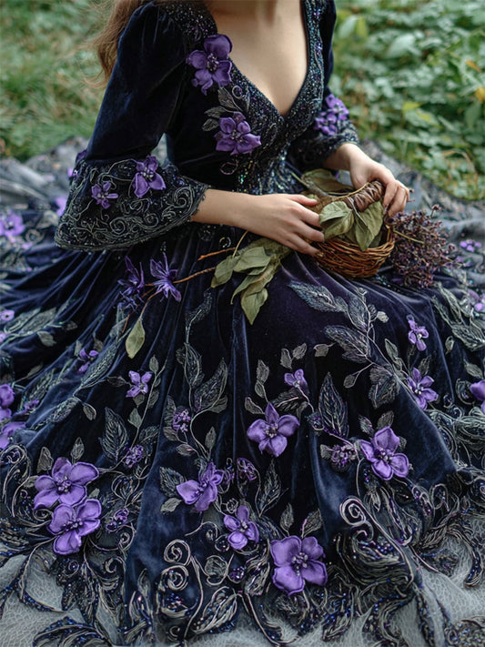 Beautifully Finished Dress in a Timeless Design
