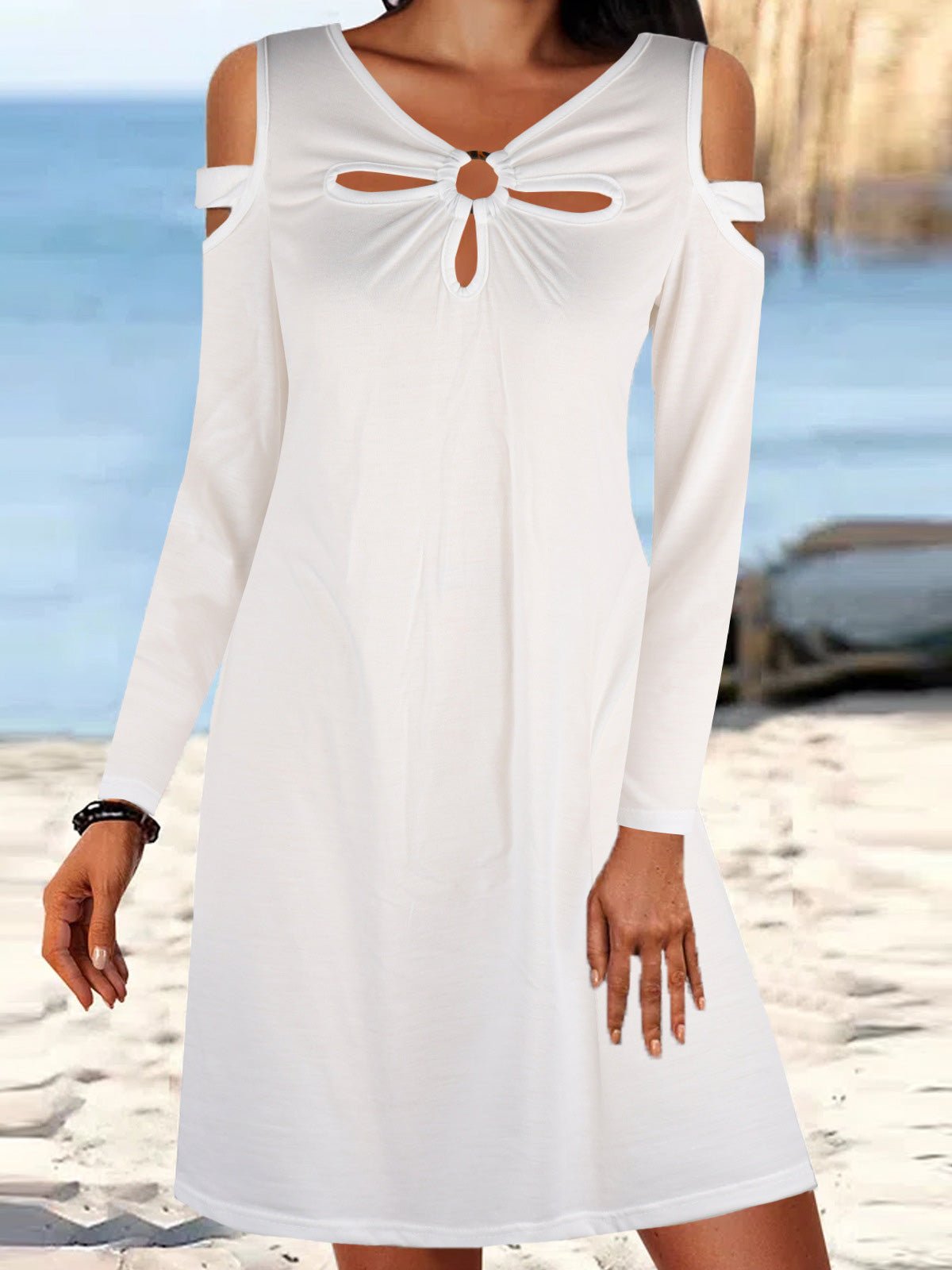 Well Tailored Dress with a Graceful Silhouette