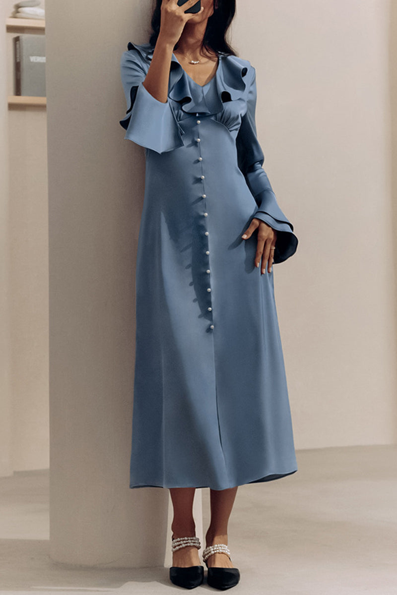 Well Tailored Dress with a Graceful Silhouette