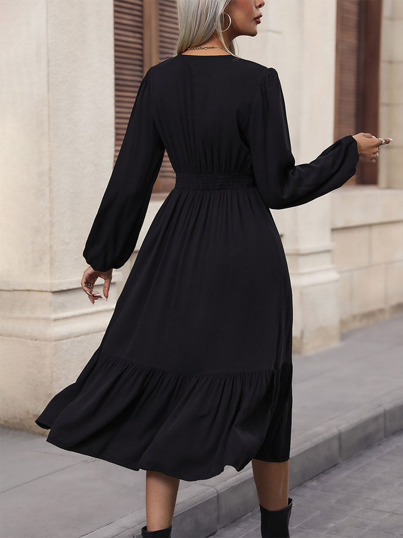 Gracefully Styled Dress for Any Occasion